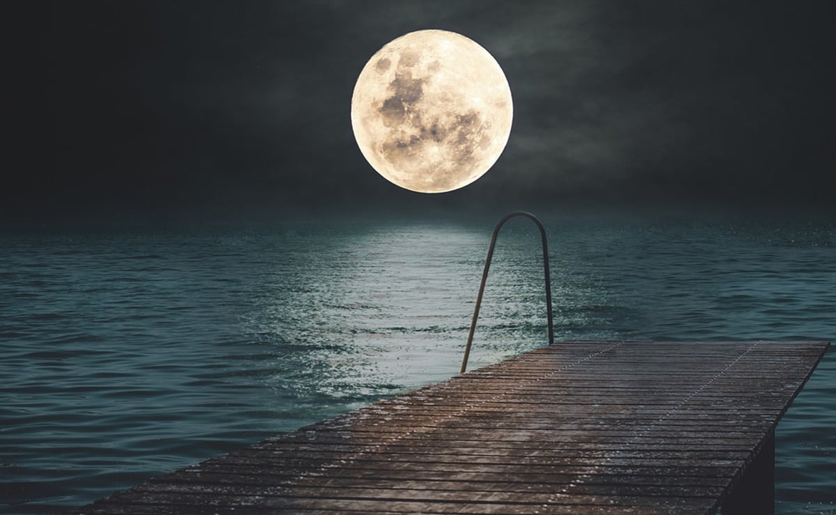 Semovi dará una semana a transportistas para colocar calcomanías con nueva tarifa antes de aplicar sanciones