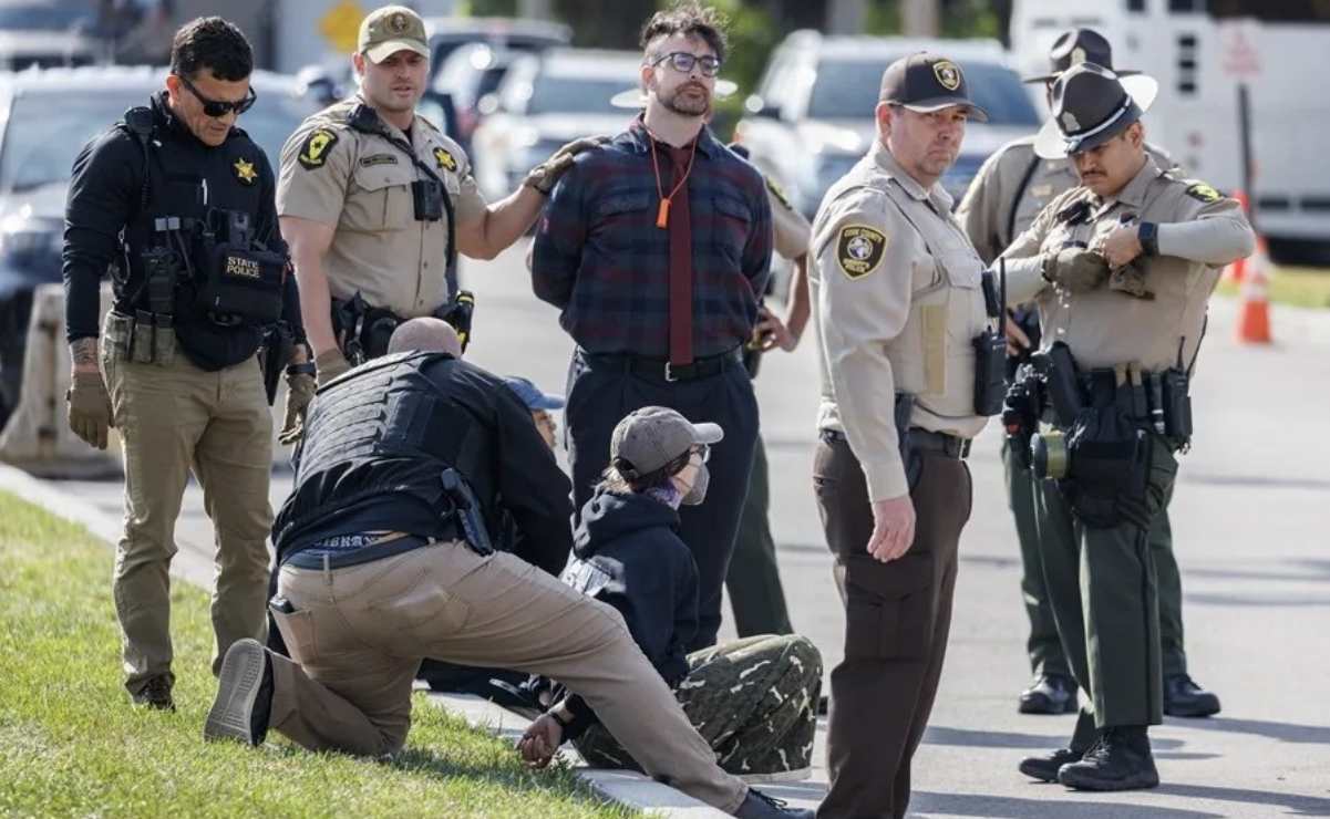 Convocatoria a marcha de Generación Z en la UNAM no registra ningún asistente; explanada de Ciudad Universitaria luce vacía