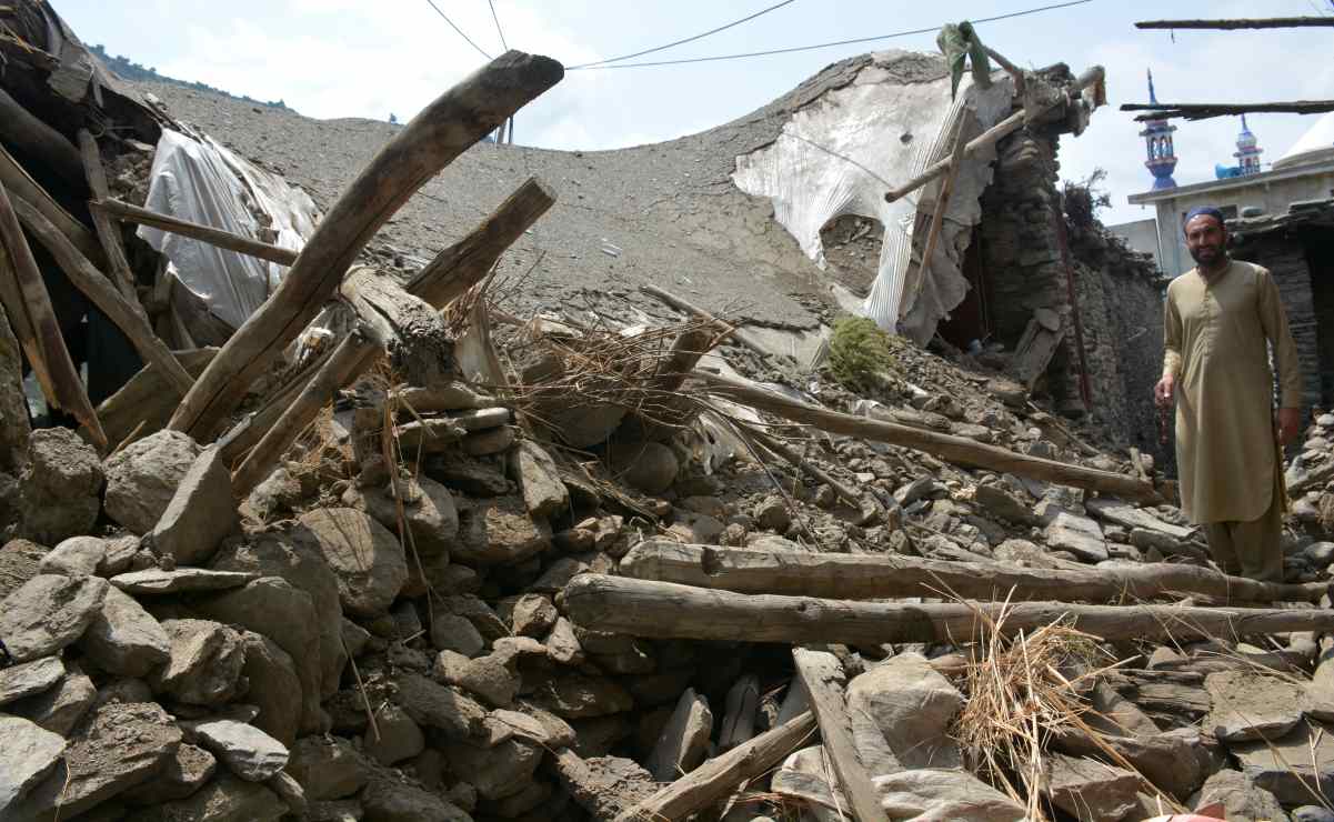 Evacuan a 13 pacientes de centro de rehabilitación en Sinaloa por incendio; reportan una persona intoxicada