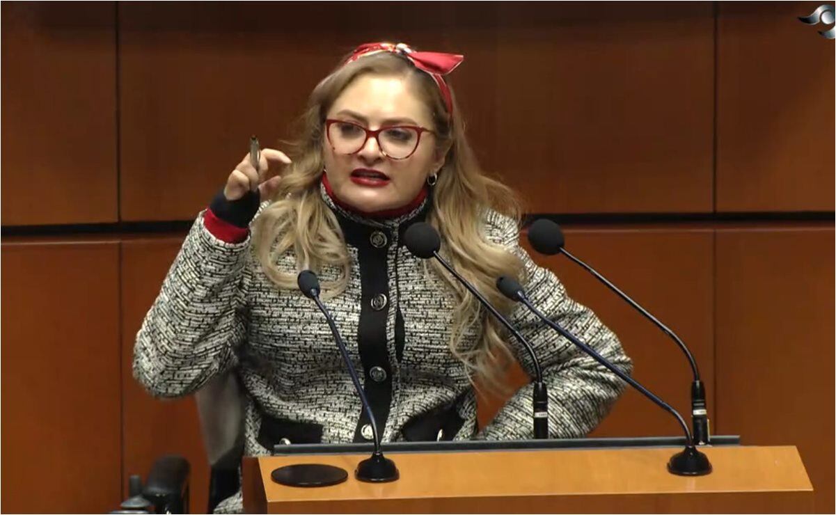Elecciones 2027, oportunidad para revertir mayoría de Morena; Alessandra Rojo analiza el papel de la oposición en Con los de Casa