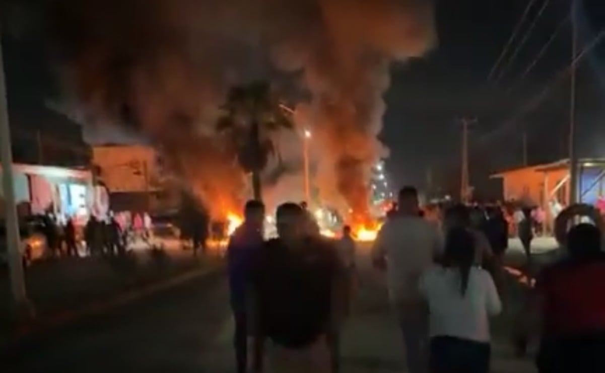 Ambulantes regresan a Paseo de la Reforma; torean a autoridades 