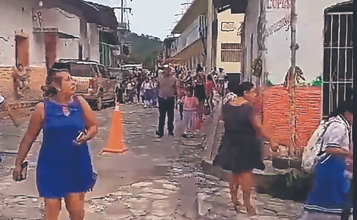 Al menos 32  lesionados por explosión de pipa de gas en Iztapalapa son atendidos en el ISSSTE, señala Batres