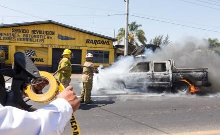Hallan cuerpos de pareja asesinada en camino de terracería de Culiacán, Sinaloa