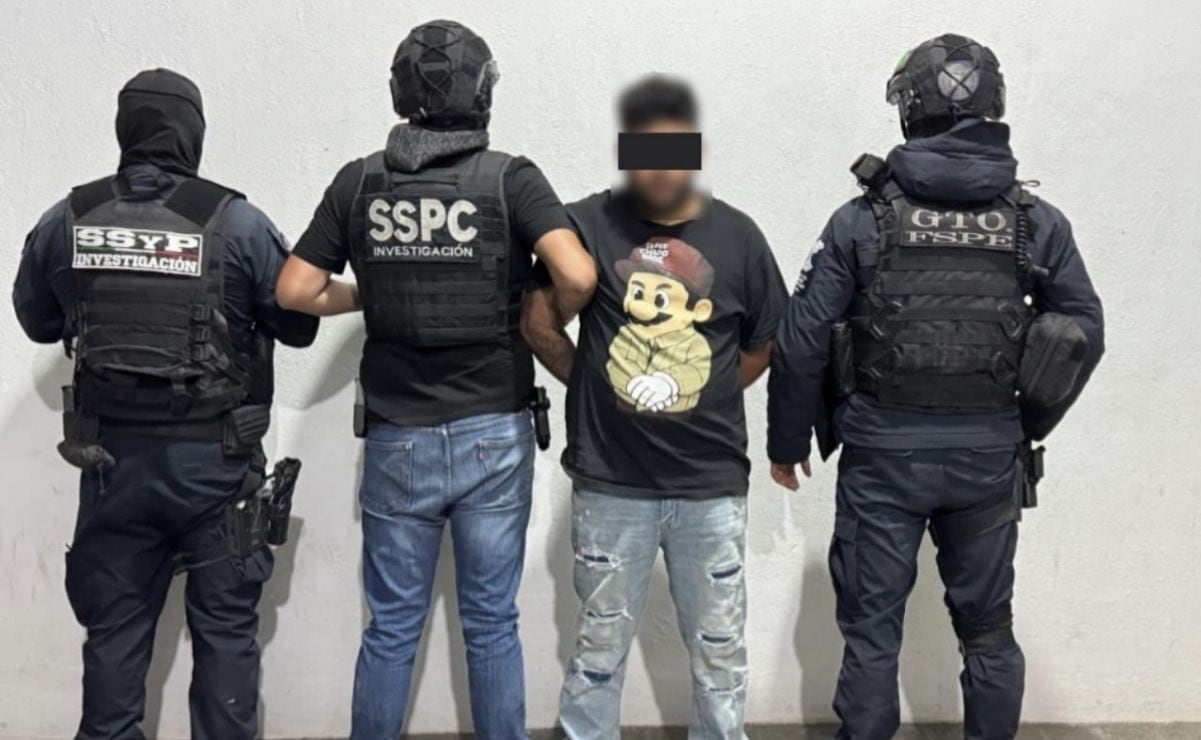 Se reencuentran; Molotov recibe en el escenario a Pato Machete en concierto por su 30° aniversario