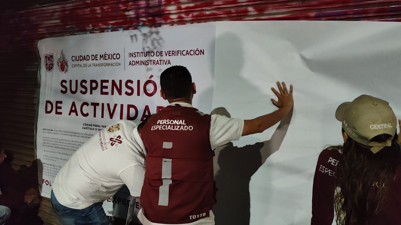 Trump afirma que la cena de Acción de Gracias costará 25% menos este año; AP dice que cifras son engañosas