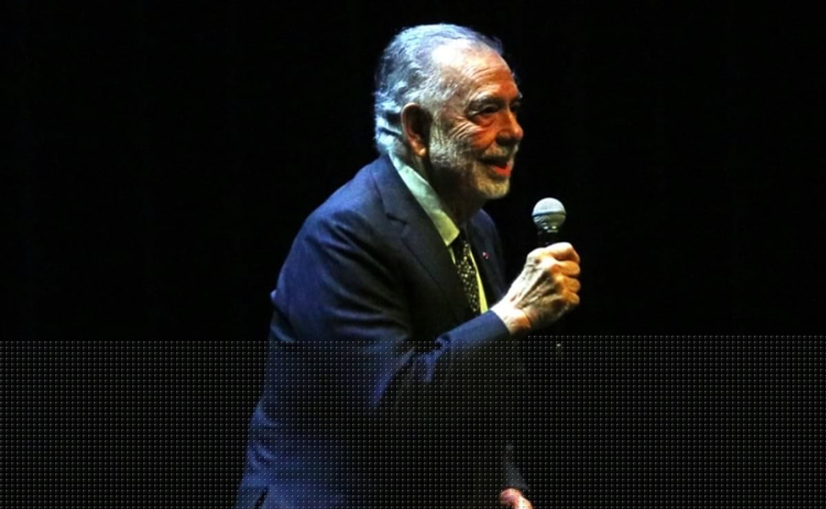 Niegan visa a músicos de Christian Nodal; el cantante reflexiona sobre los migrantes latinos