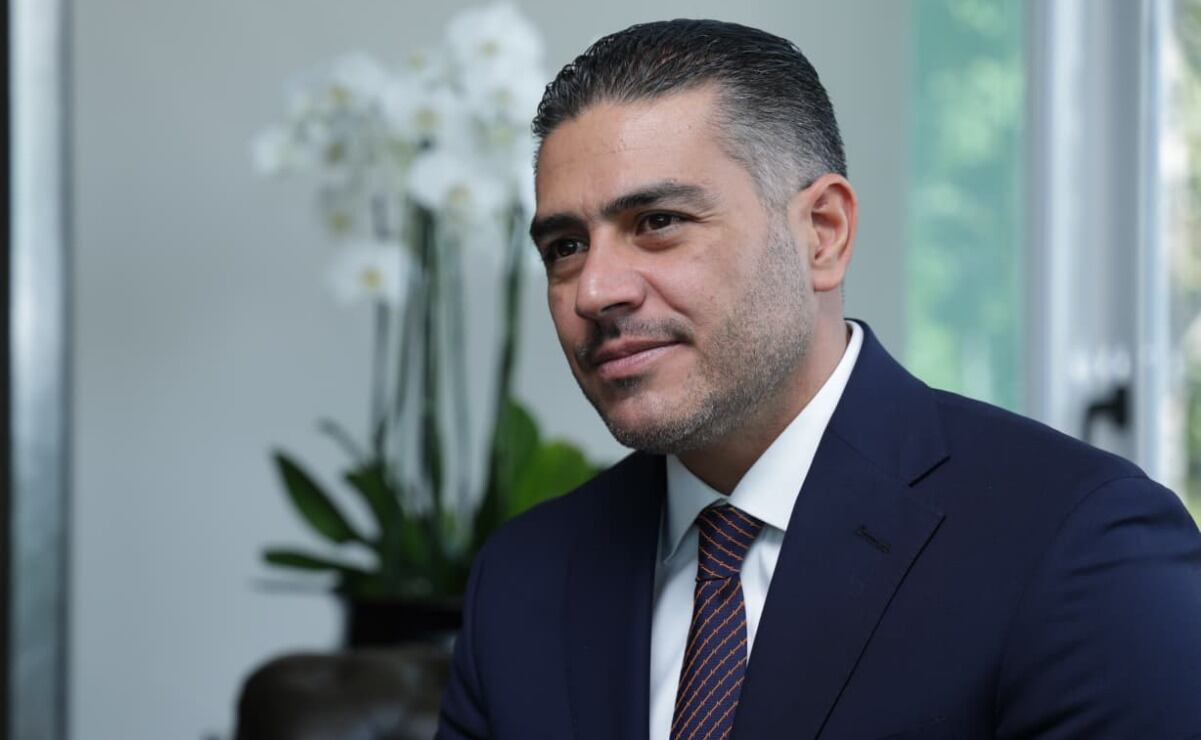 Suspenden soporte técnico al helicóptero de Petro tras inclusión del mandatario en la 