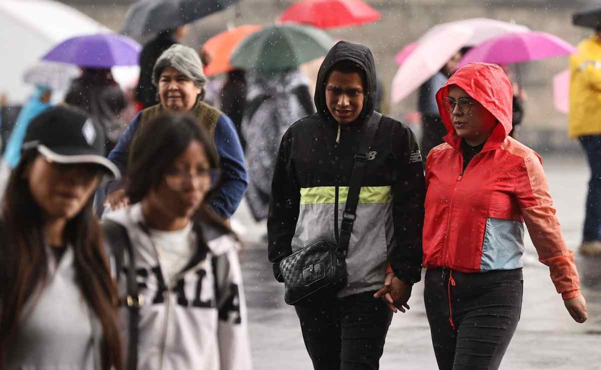 Sube nivel del canal Acapol en Valle de Chalco