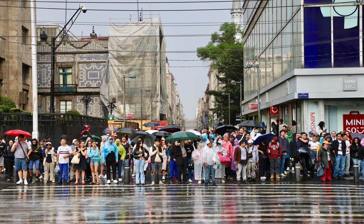Evergrande es expulsada de Bolsa de Hong Kong tras mantener acciones congeladas por 18 meses; incumplió condiciones para seguir cotizando