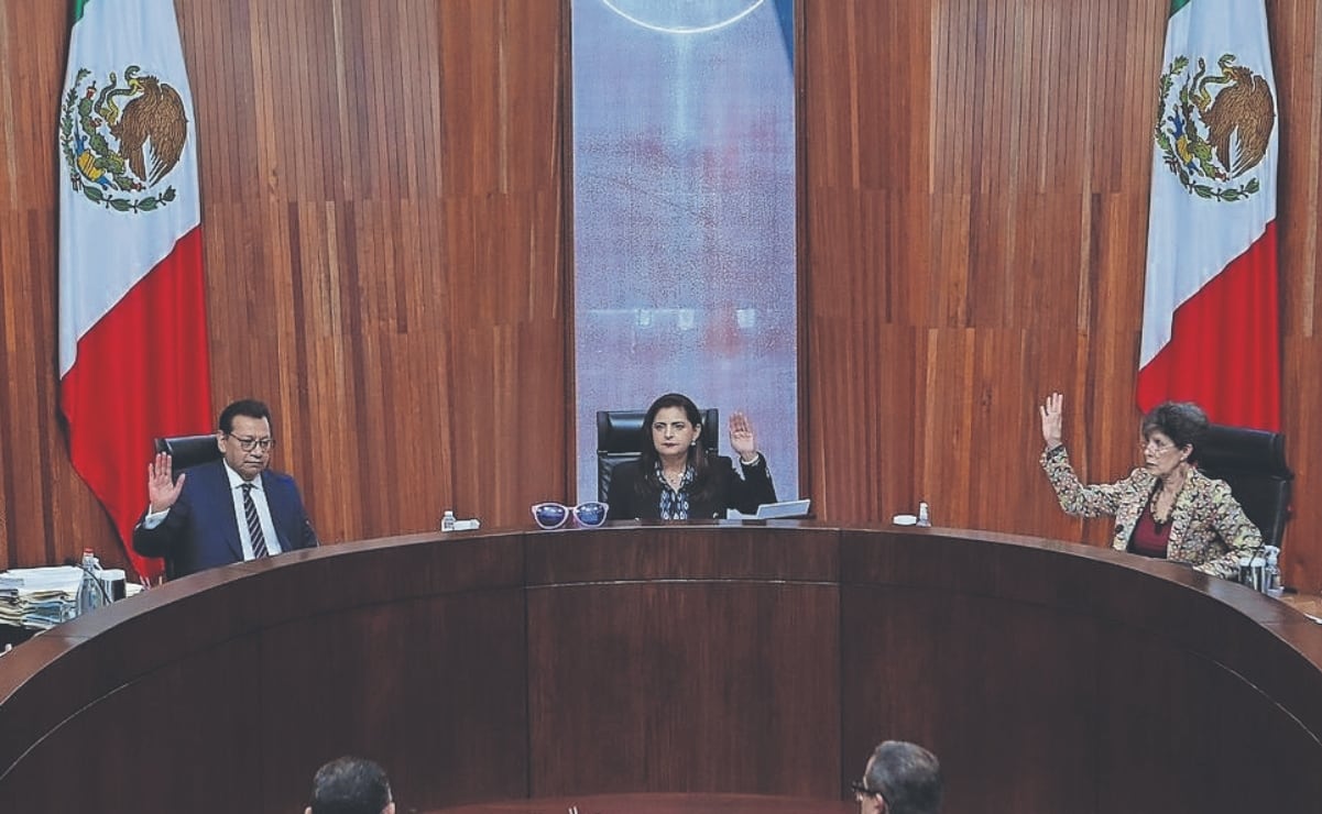 Tras 12 horas, concluye plenaria de senadores de Morena; Harfuch y Ebrard, no acuden