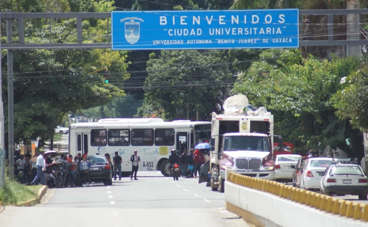 CFE: Se ha restablecido 91% de la electricidad en estados afectados por lluvias; destaca suministro a hospitales