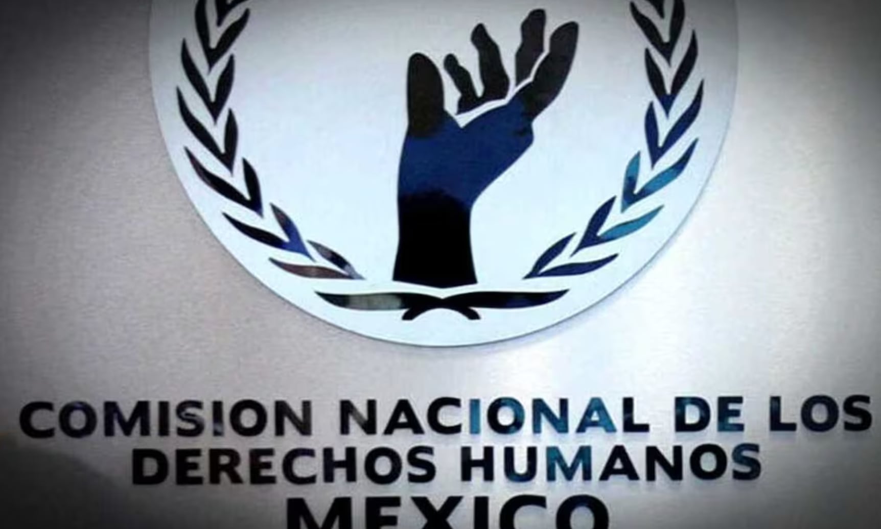 Por segundo día consecutivo, docentes de educación indígena bloquean principales vialidades de la ciudad de Oaxaca