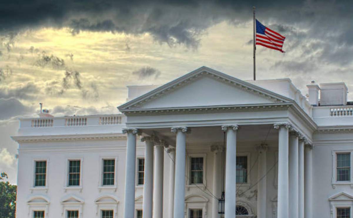 Sin sus hermanos, Andrea, hija de Andrés García, se casa con productor estadounidense