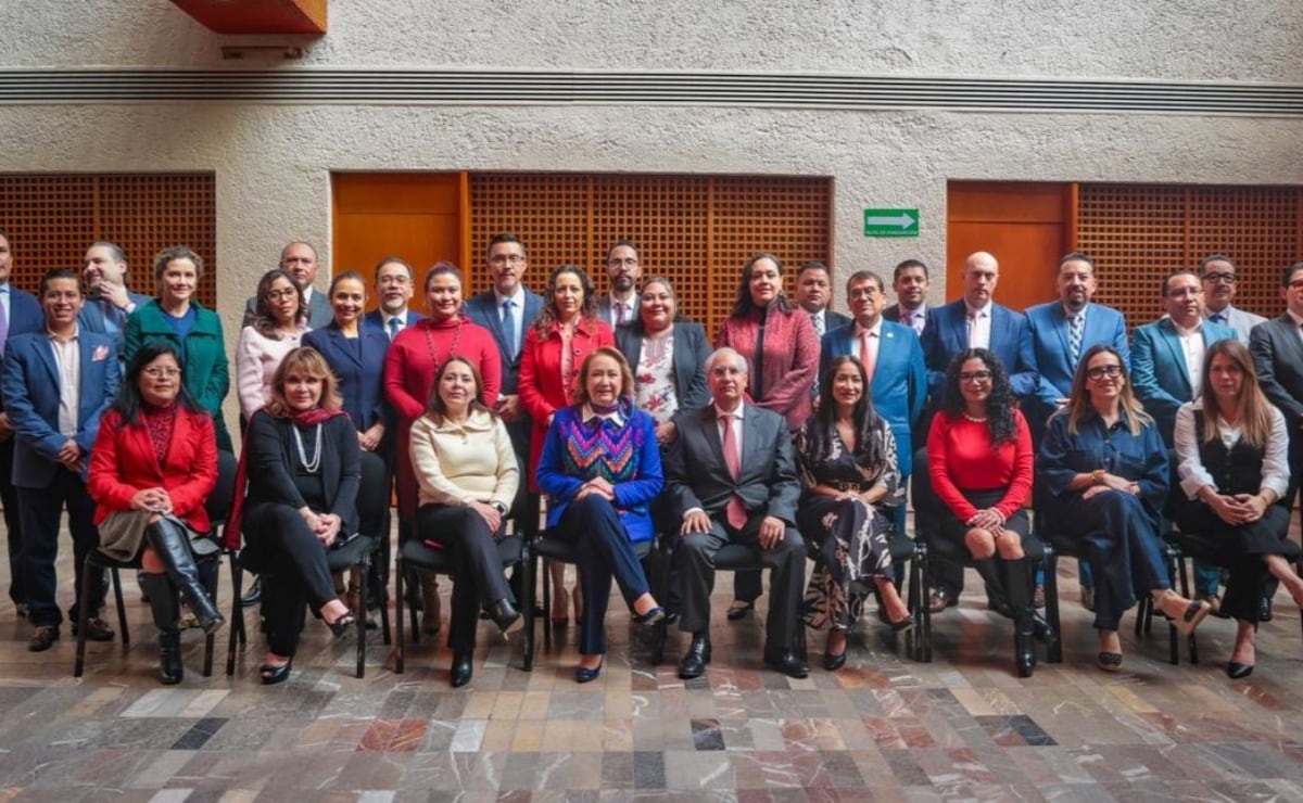 Enrique Alfaro, el exgobernador de Jalisco que persiguió su pasión por el futbol para llegar a Europa