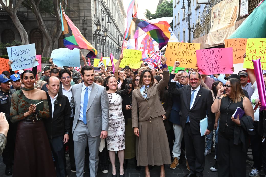 Maluma, Cazzu, Belinda y Diego Luna protagonizan la noche en los Men of the Year 2025 