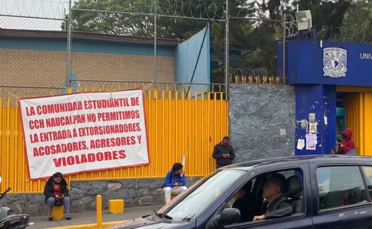 La cancelación de Peso Pluma en Viña del Mar, la nueva credencial de Bizbirije y la goleada de Pumas contra Santos Laguna en los memes de la semana