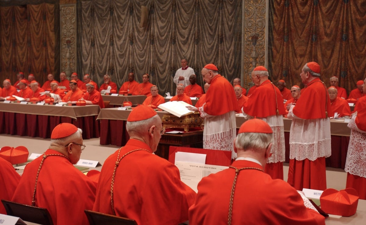 Arranca el cónclave; cardenales buscan Papa “pastor”