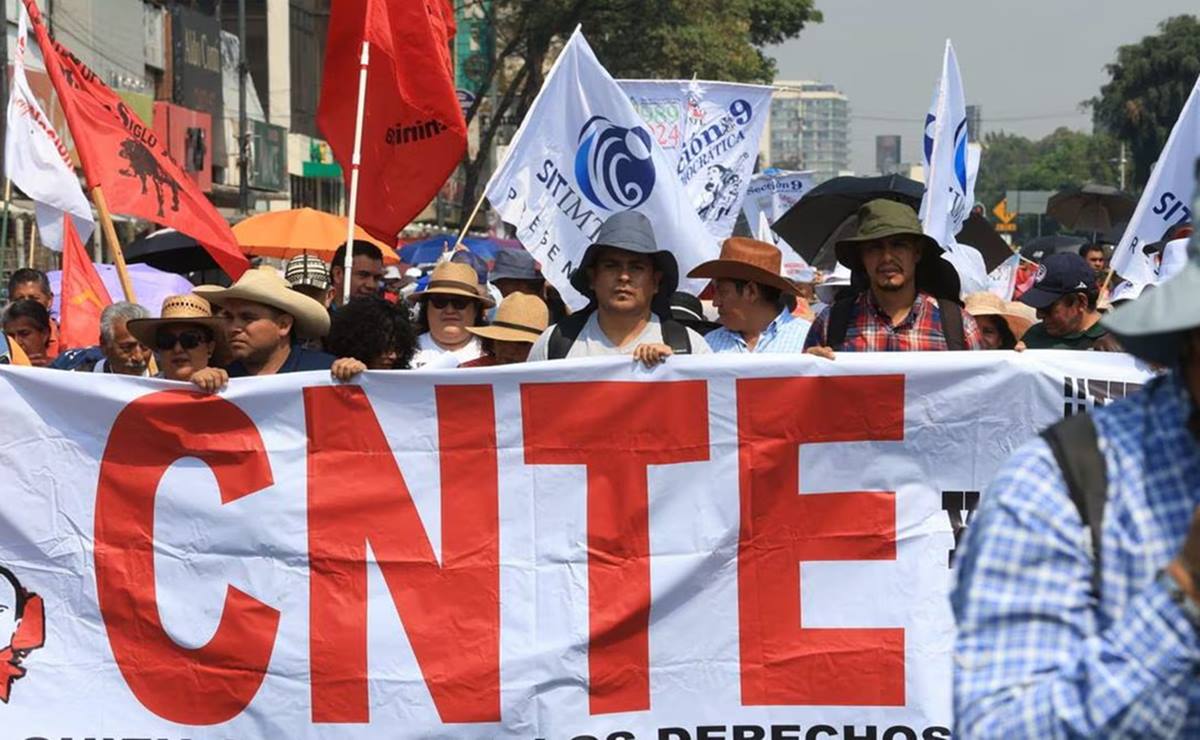 Lupita Infante, nieta de Pedro Infante, anuncia conciertos con Los Aguilar;  cibernautas le piden que ¡no lo haga