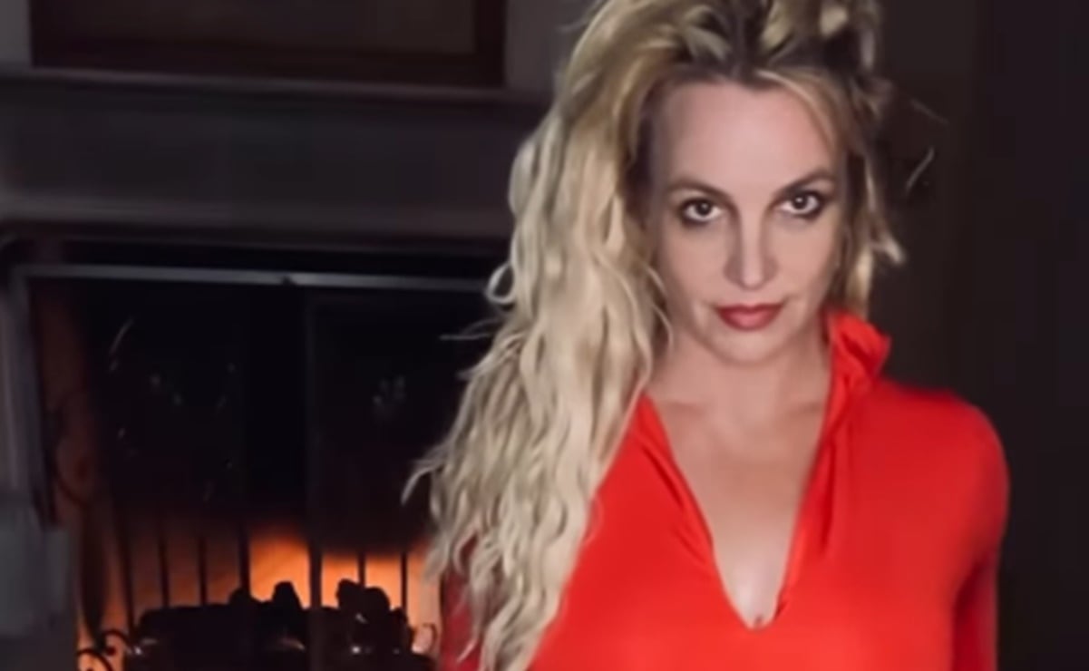 Britney Spears revela su más reciente accidente tras quemar su baño 