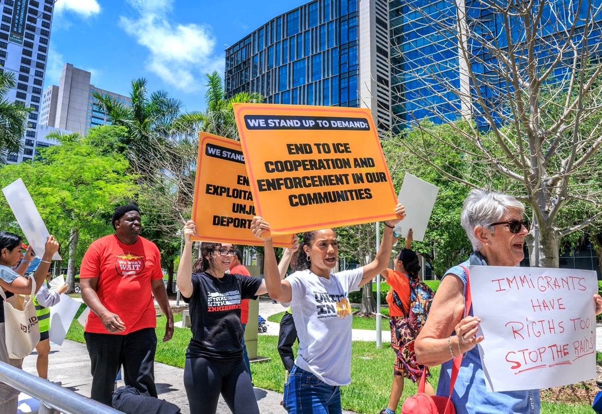 Ubican probable red de trata en secundaria de Cancún; rescatan a dos menores y detienen a una mujer