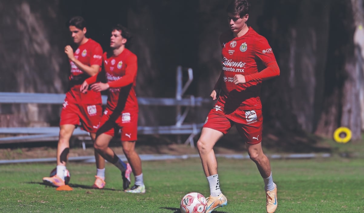 Gutiérrez Müller condena acoso contra Sheinbaum; no se olvide que millones la apoyamos, le dice