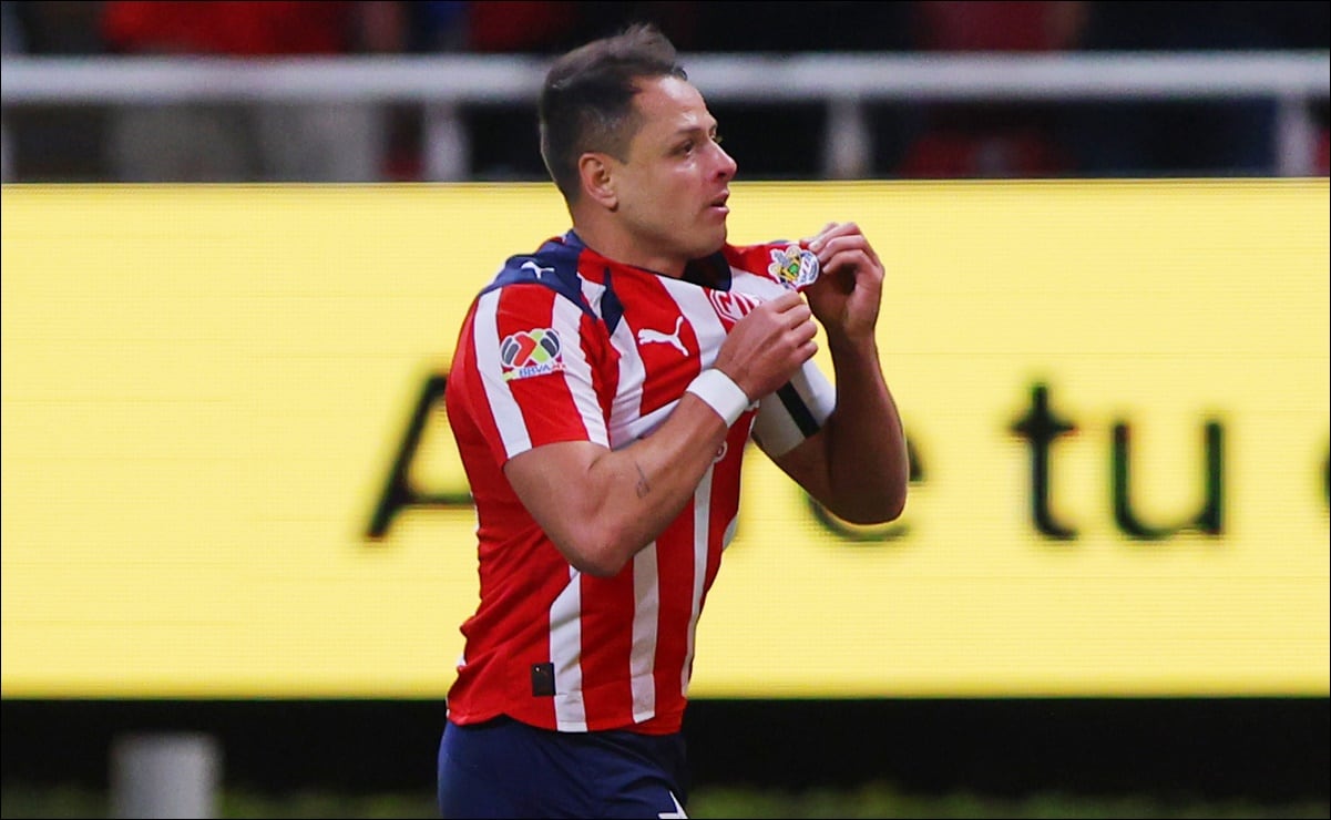Javier 'Chicharito' Hernández se emociona y llora tras marcar con Chivas