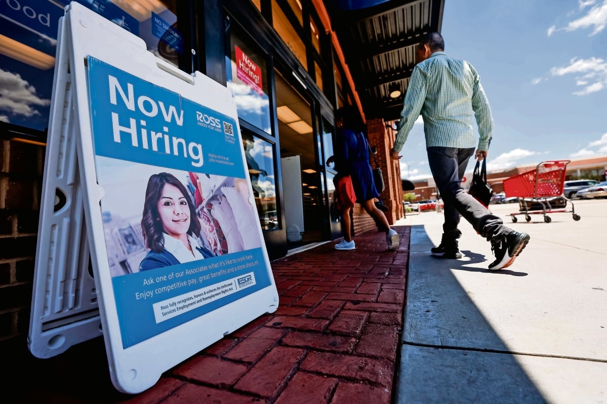 Trasladan a nueve reos de alta peligrosidad a Chiapas; refuerzan seguridad en operativo federal