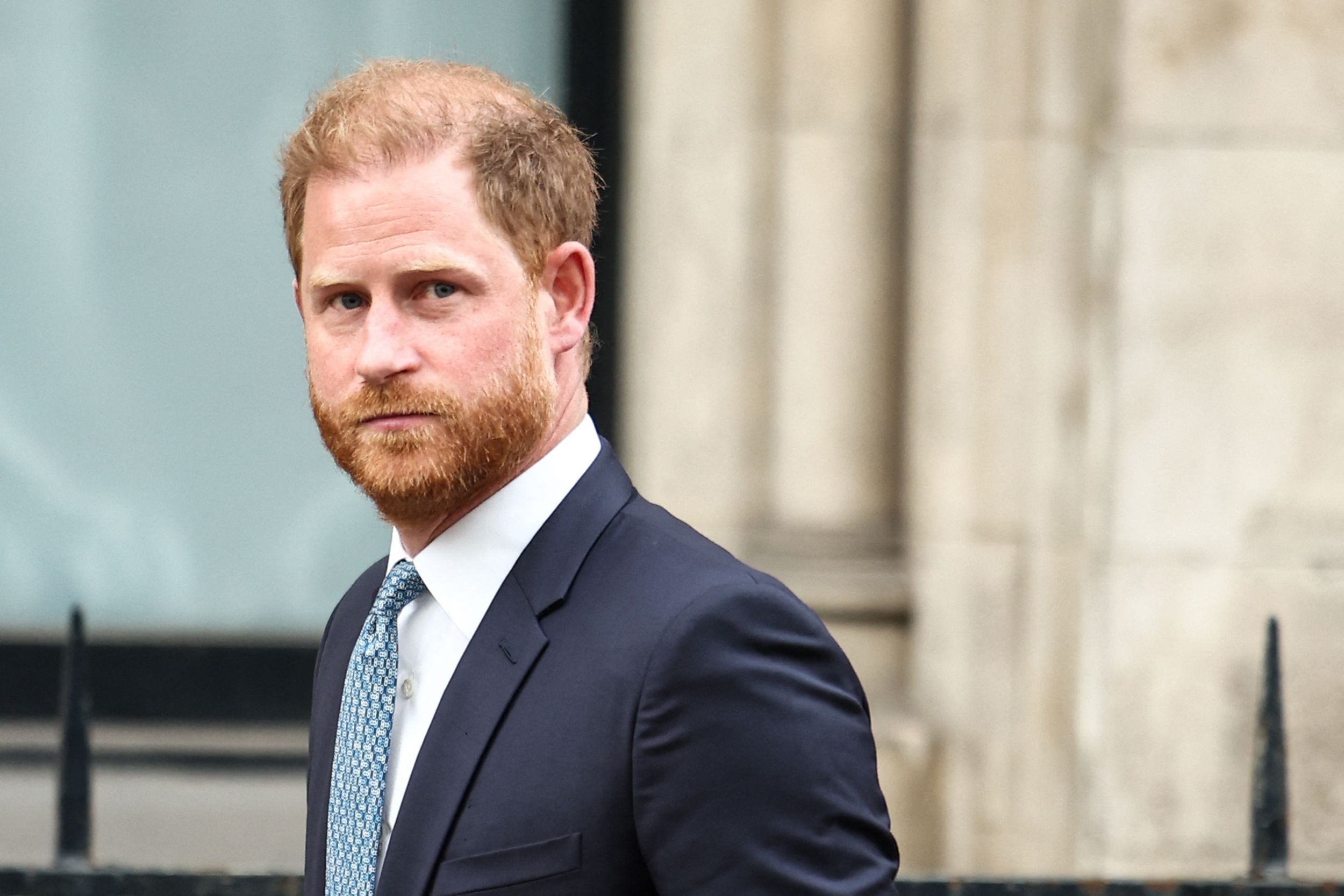 El príncipe Harry busca reconciliación familiar, aunque reconoce: 