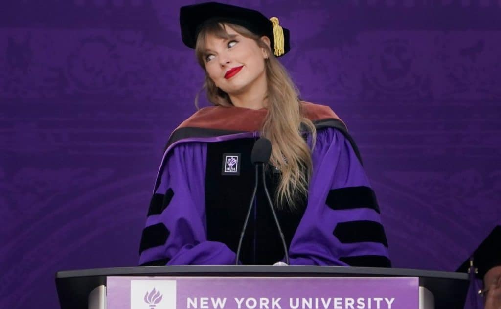 Taylor Swift recibe doctorado por la Universidad de Nueva York