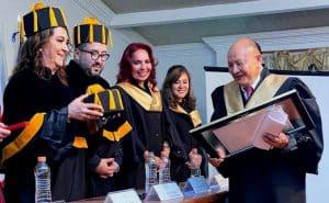 Universidad Continental celebra su aniversario con Doctorados Honoris Causa