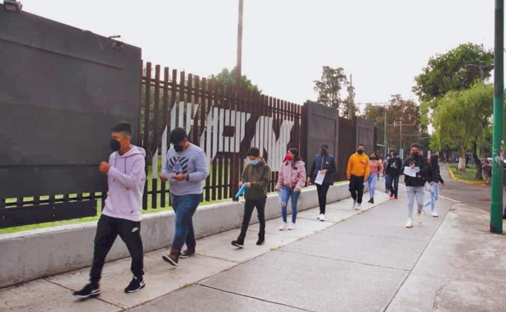 IPN cancela examen de admisión a 799 aspirantes por hacer trampa