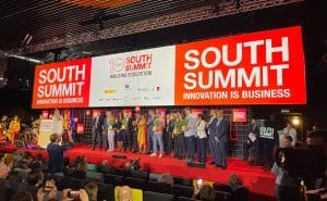 IE University impulsa emprendimientos latinos en South Summit 2022
