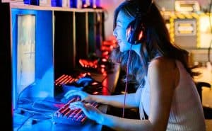 ¿Jugar muchos videojuegos afecta la salud? La Universidad de Oxford lo estudia