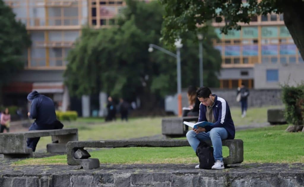 Alumnos tienen problemas para socializar en su regreso a la UNAM