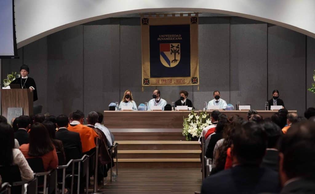 Universidad Panamericana realiza ceremonia de apertura, regresa 100% a clases presenciales