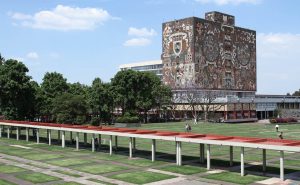 Académicos piden a la UNAM retirar el título a la ministra Esquivel