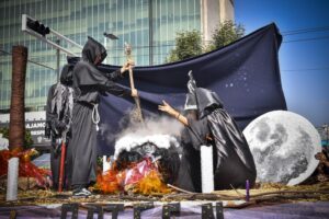 Estudiantes de la UDG realizan su tradicional desfile Aquelarre; te contamos los detalles