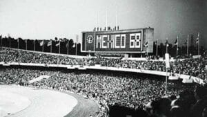 Estadio Olímpico Universitario en 1968