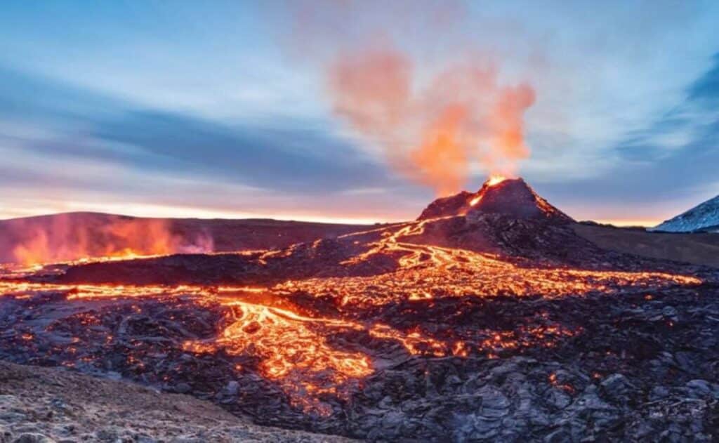 UNAM: ¿por qué el volcán Mauna Loa de Hawái erupcionó casi después de 40 años?