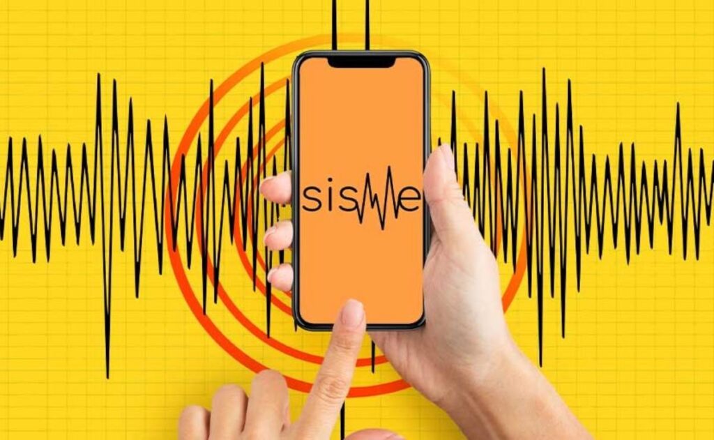 Universitarios-desarrollan-app-para-saber-que-hacer-en-caso-de-sismos