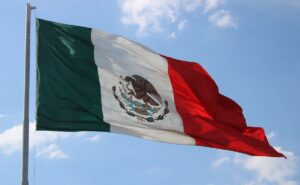 ¿Cuál es la verdadera historia de la bandera mexicana? UNAM lo explica