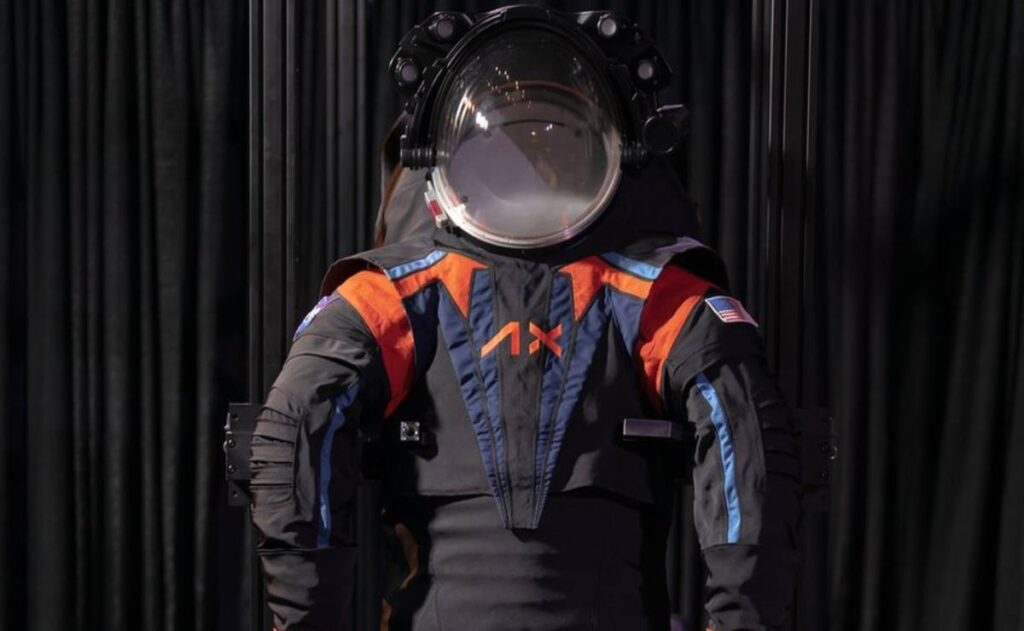 Así es el nuevo traje espacial con el que la NASA viajará a la Luna (y cómo se adapta mejor a las mujeres astronautas)