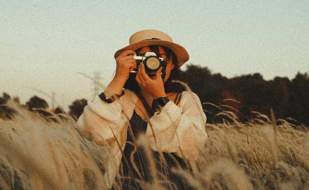 Egresada del Tec es reconocida por su fotografía artística