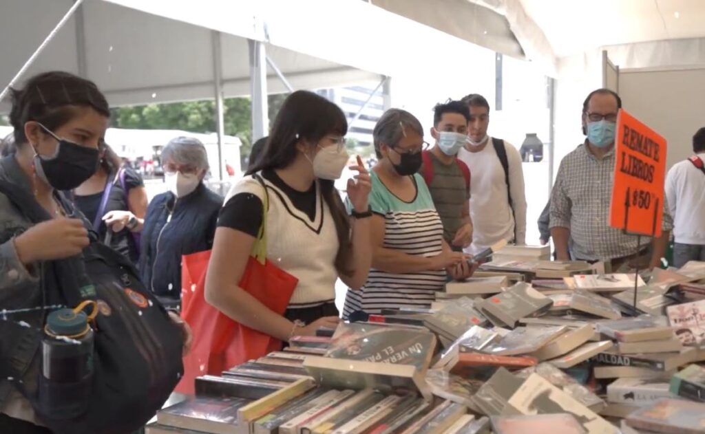 ¡Libros-desde-10-Habra-remate-de-libros-y-peliculas-en-el-Monumento-a-la-Revolucion