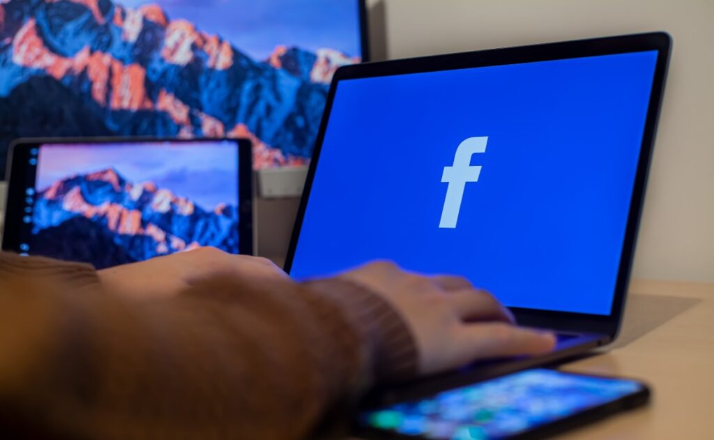 Esto es lo que debes estudiar para crear un negocio millonario como Facebook