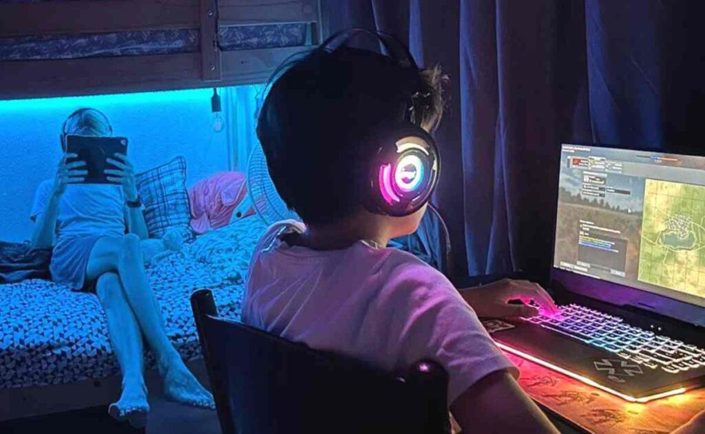 las técnicas de los videojuegos para que los niños gasten dinero sin parar