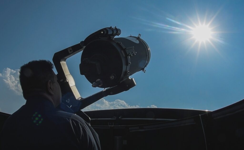 Científicos de la UNAM vigilan tormentas solares