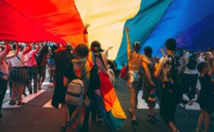 Marcha LGBTI+ 2023: cómo organizarte con tus compañeres para marchar