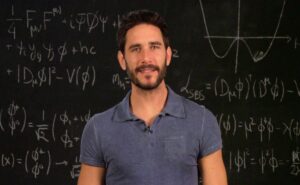 Por qué seguir a…  Javier Santaolalla, Dr. en física y divulgador científico