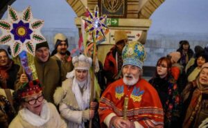 ¿Por qué Ucrania cambia la fecha de celebración de Navidad?